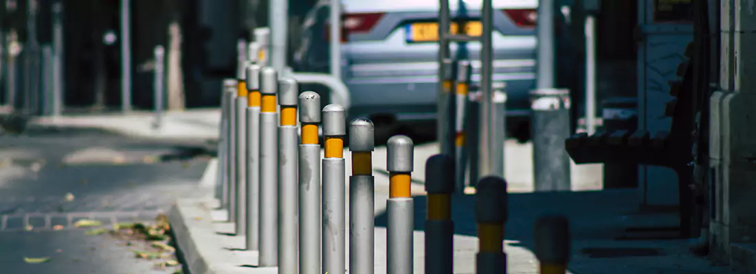 Safe and Convenient Retractable Barrier Column Systems for Properties in Wesley Chapel, FL